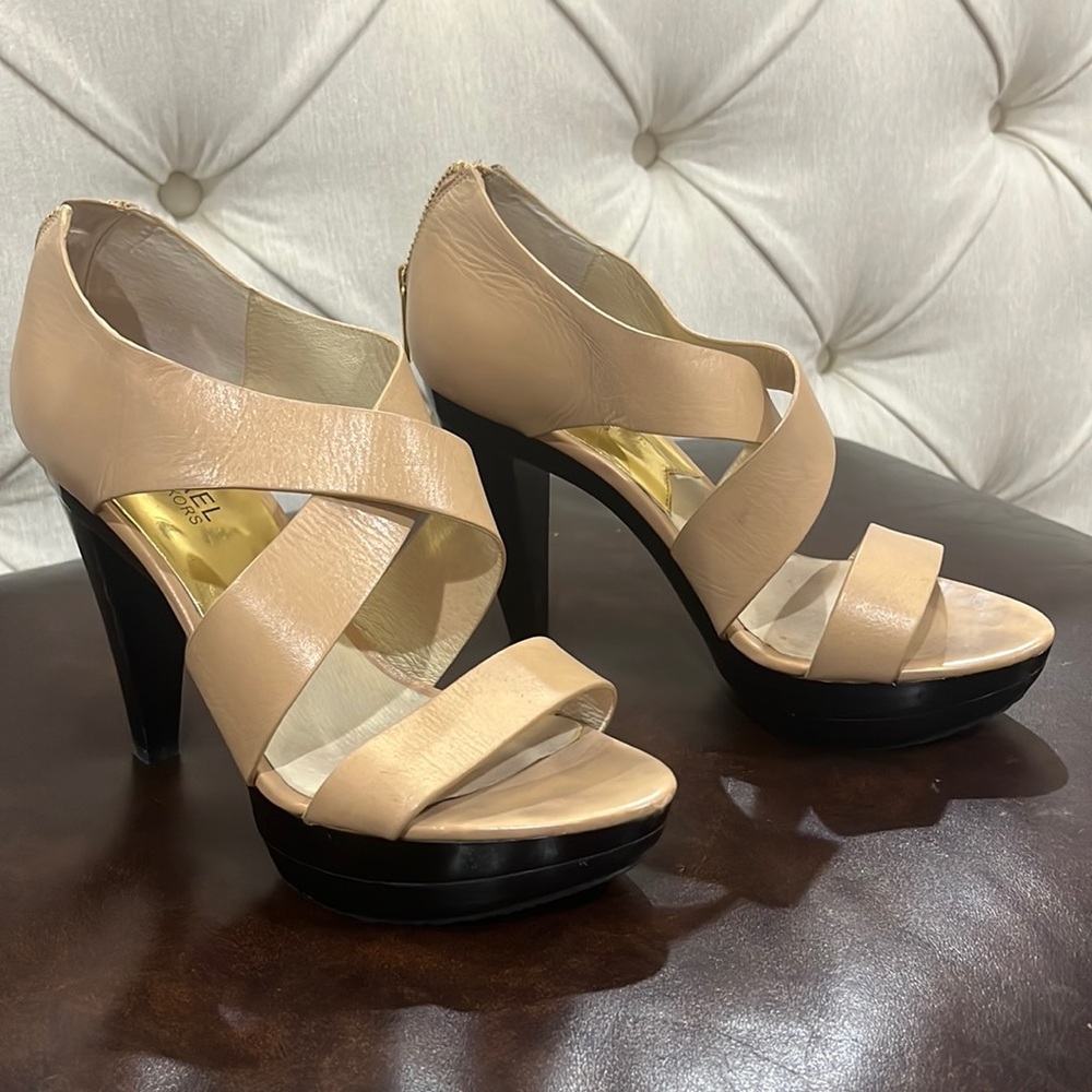 Michael kors Carla platform heels cream
